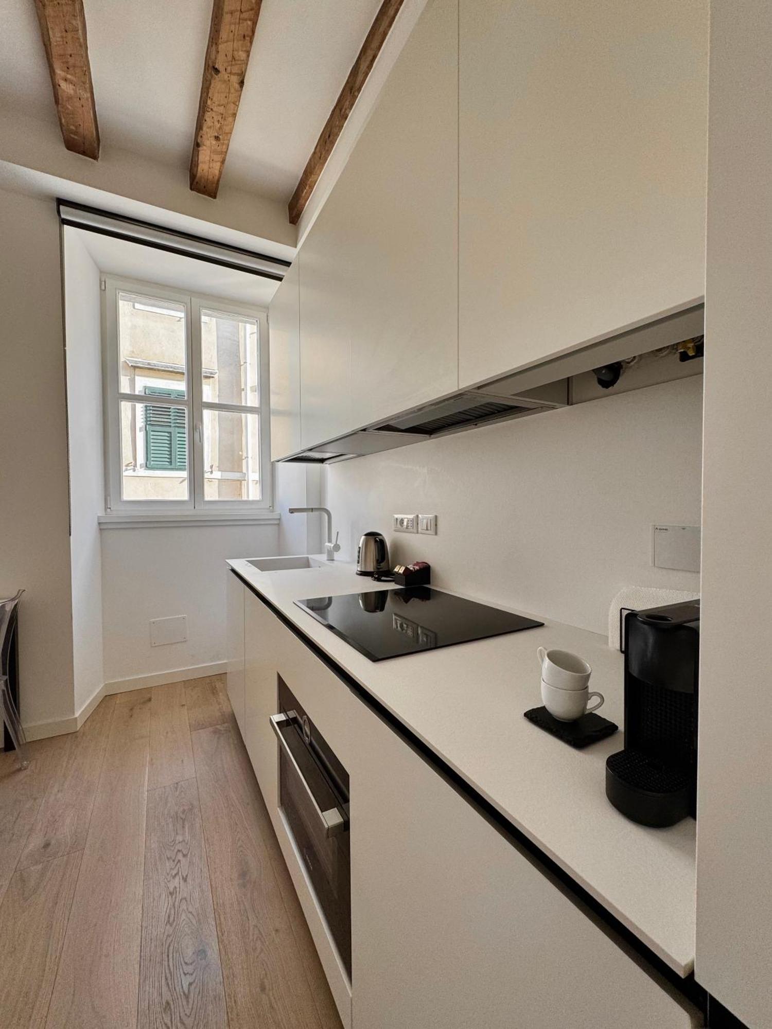 Gold'S House Apartment Trieste Ngoại thất bức ảnh